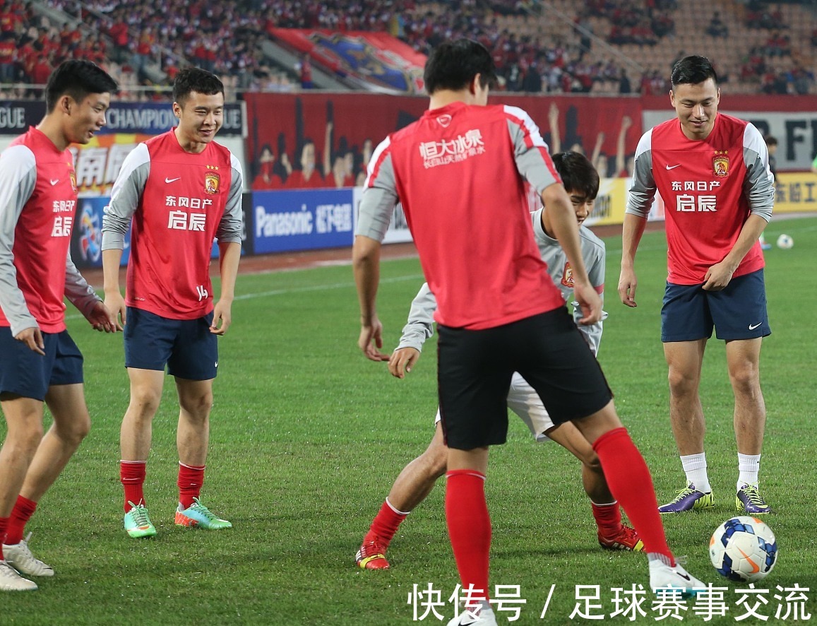 意甲战报：博纳佐利点射萨纳布里亚建功，克雷莫纳2-0莱切
