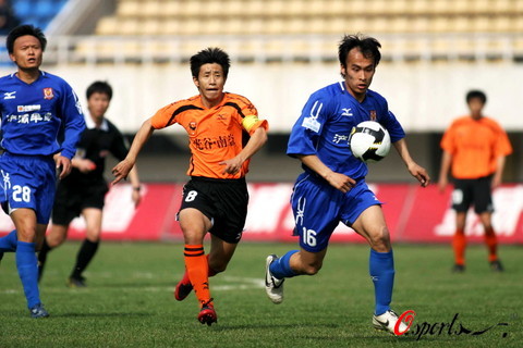 多特欧冠坐拥魔鬼主场 战巴萨或延续不败神话（多特欧冠魔鬼主场加持 对阵巴萨有望续写不败神话）