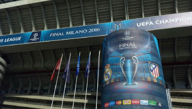 多库是不是疯了啊，非说自己是梅西