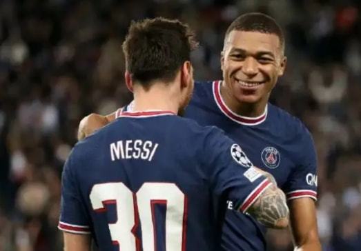 记者：在安古伊萨伤势确定后，那不勒斯立即瞄准了弗拉泰西