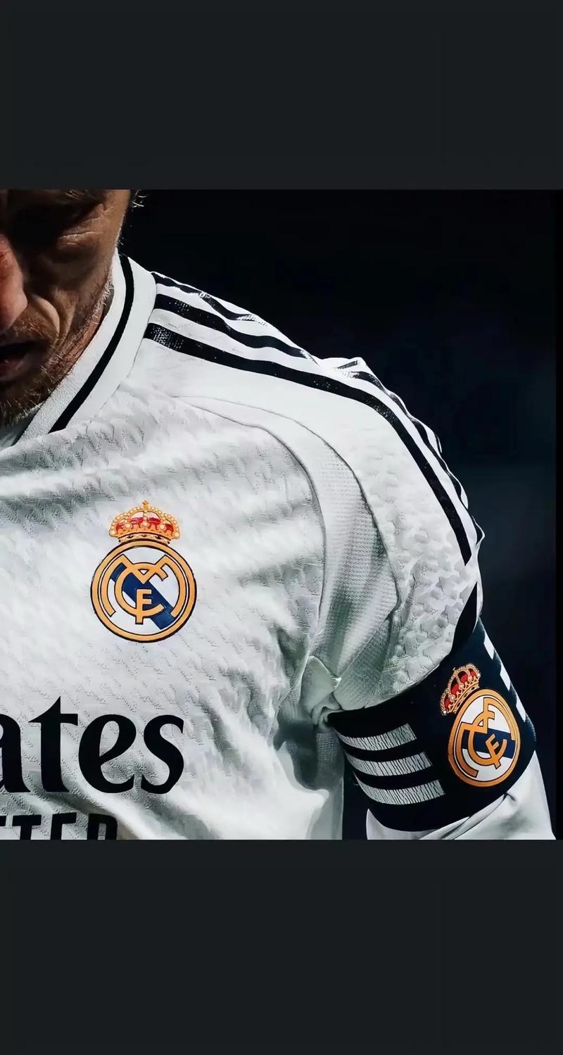 懂球帝2025年10月MVP候选出炉：凯哈姆入围，加布、门德斯在列