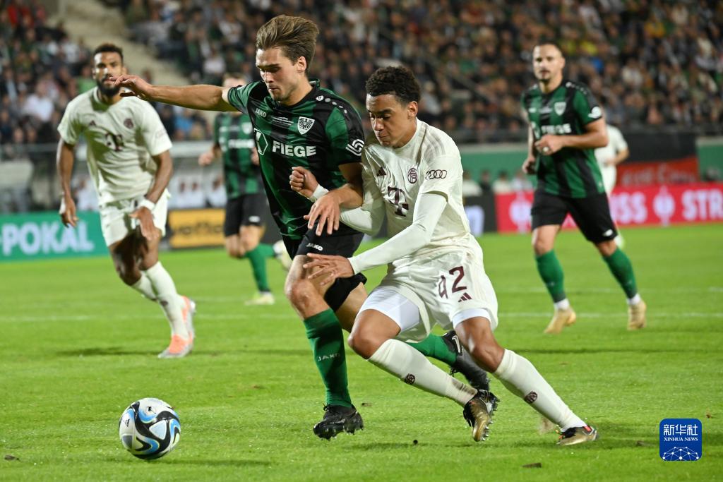 塞尔塔主帅：不满球队多打一人的表现，伯纳乌取胜有运气成分