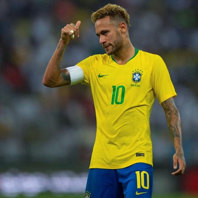 希勒最新一轮英超预测：切尔西负维拉，曼联纽卡平局（希勒英超新一轮预测：切尔西不敌维拉，曼联与纽卡战平）