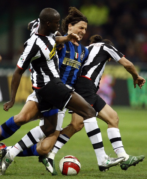 广东3消息！杜锋终于听劝，麦考尔无缘揭幕战，朱芳雨引援失败