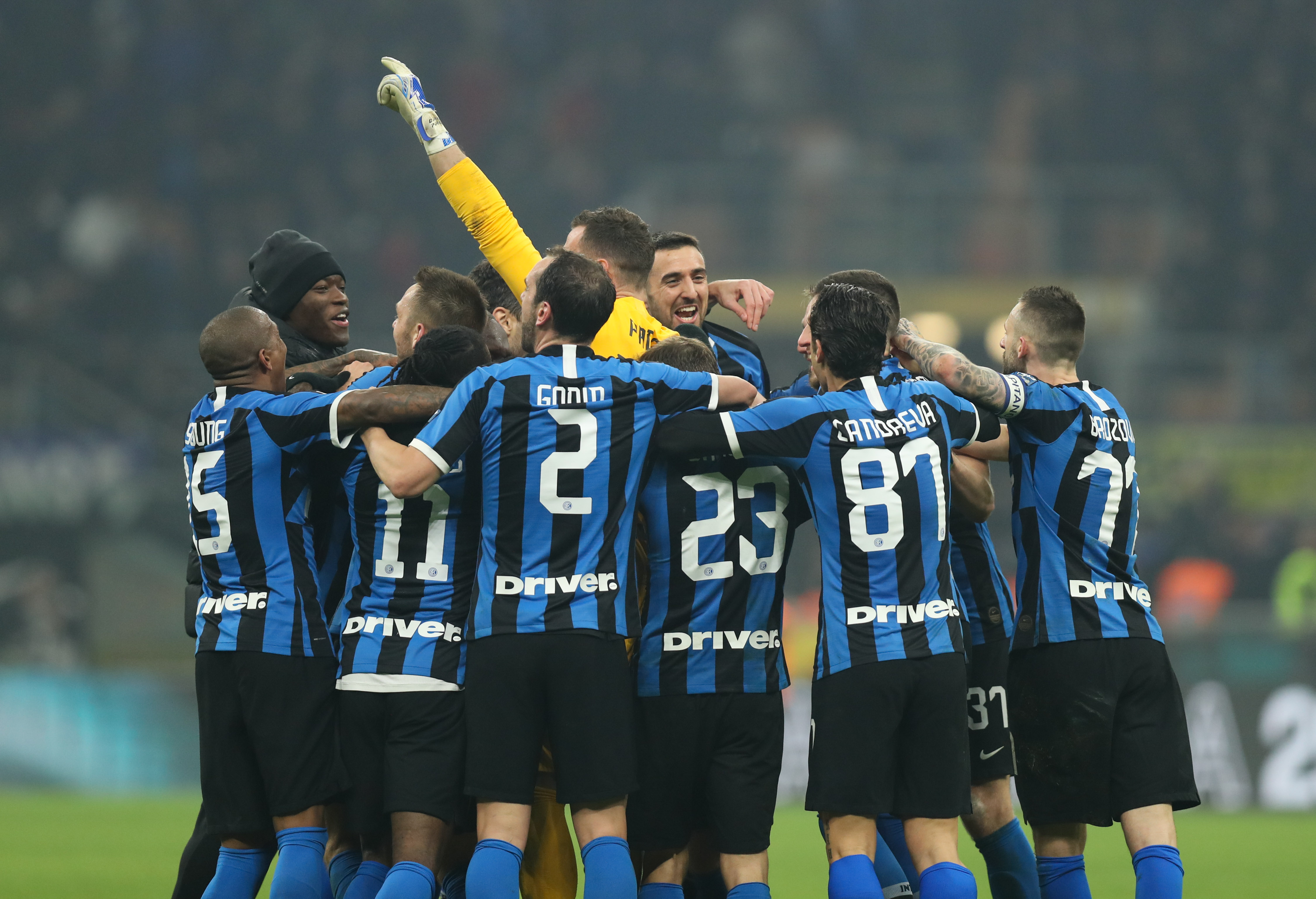 欧冠半场：马尤鲁失良机，巴黎暂0-0毕尔巴鄂竞技