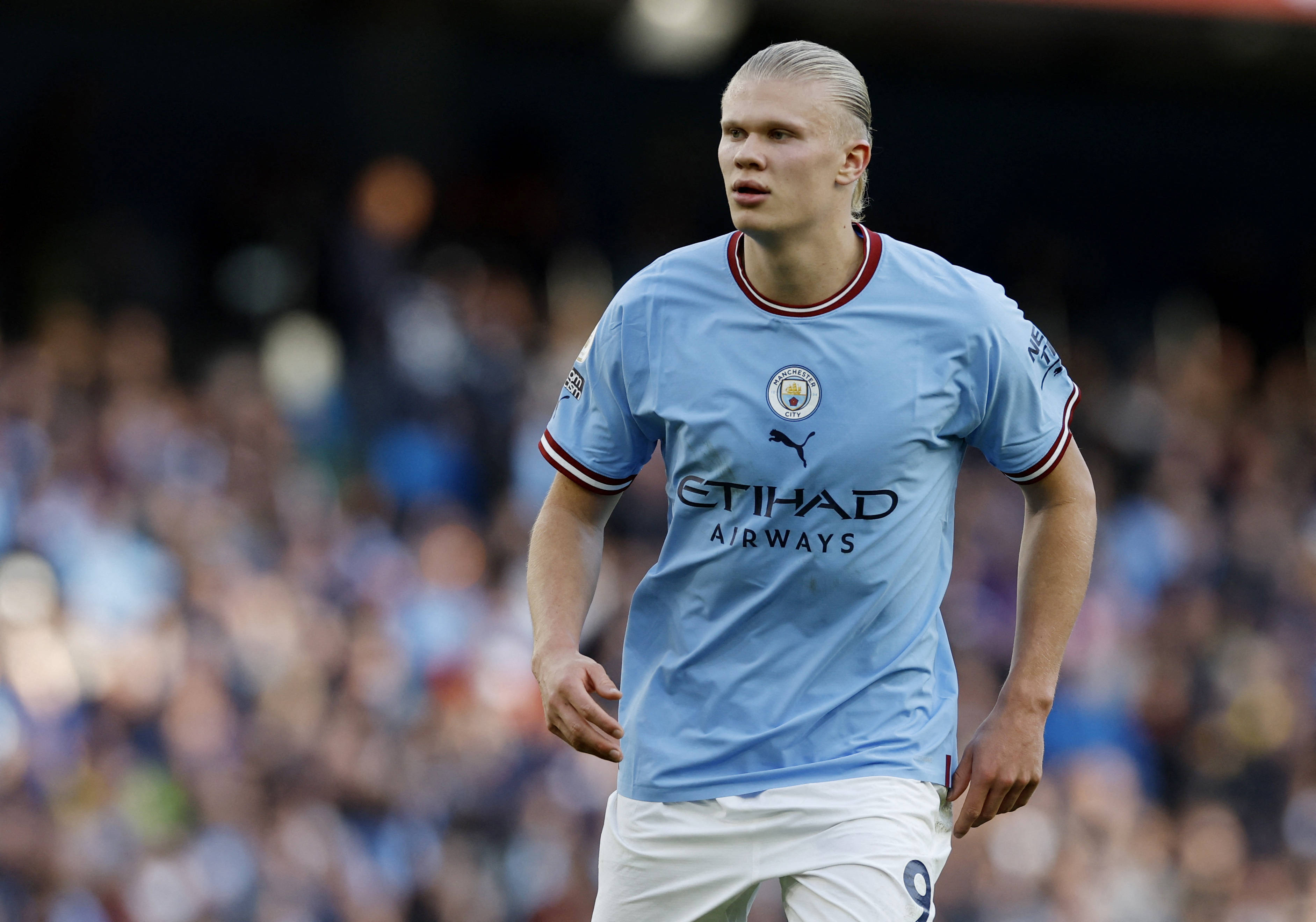 黄潜主帅：亚马尔成熟的像30岁球员，对阵巴萨需全力以赴（比利亚雷亚尔主帅：亚马尔老成如30岁老将，战巴萨须全力以赴）