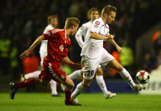 跟队：乌尔赖希预计赛季结束后退役，将留在拜仁俱乐部任职（队记：乌尔赖希或于赛季末挂靴，未来将留在拜仁任职）