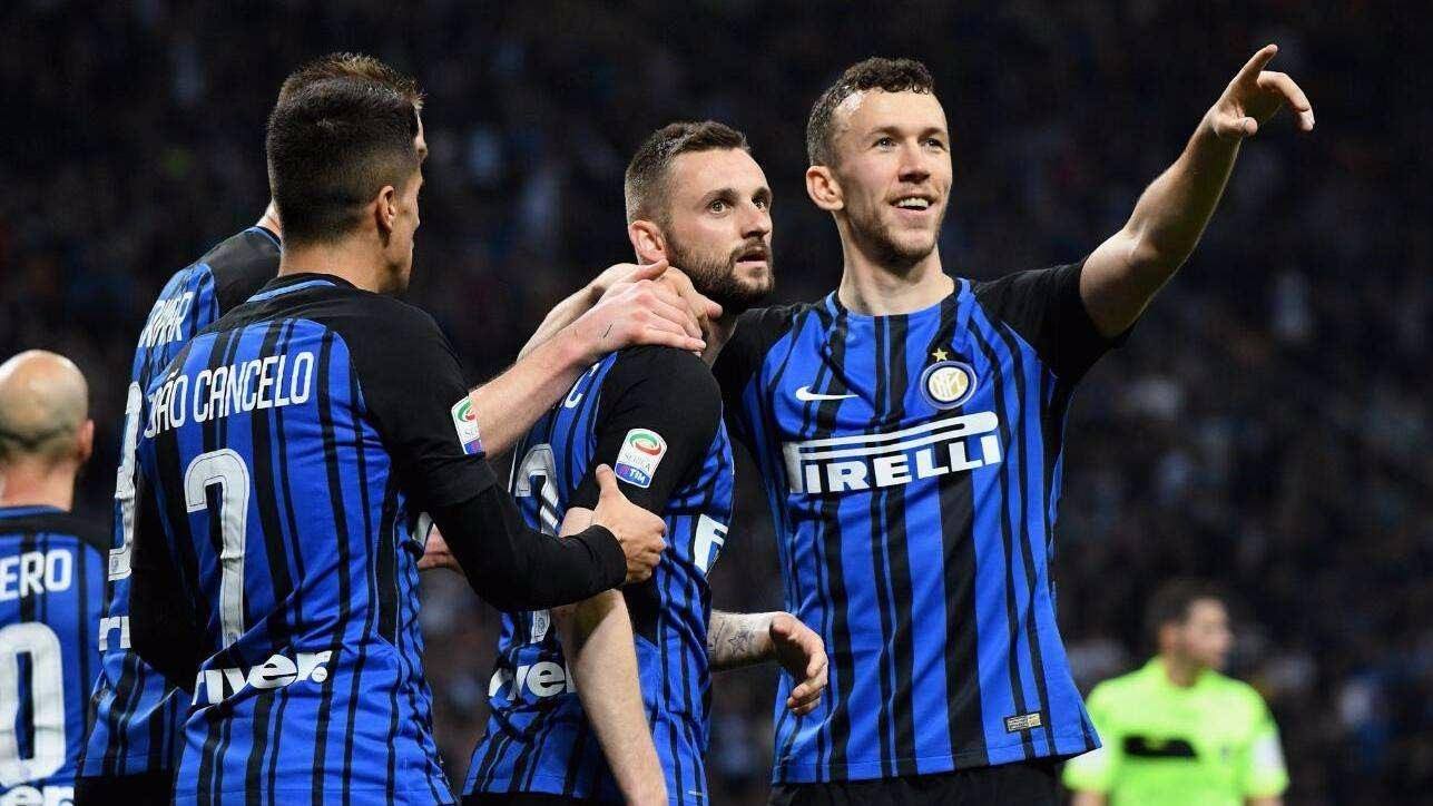 曼联旧将罗西：弗格森严肃中带着亲切体贴，待人就像父亲一样